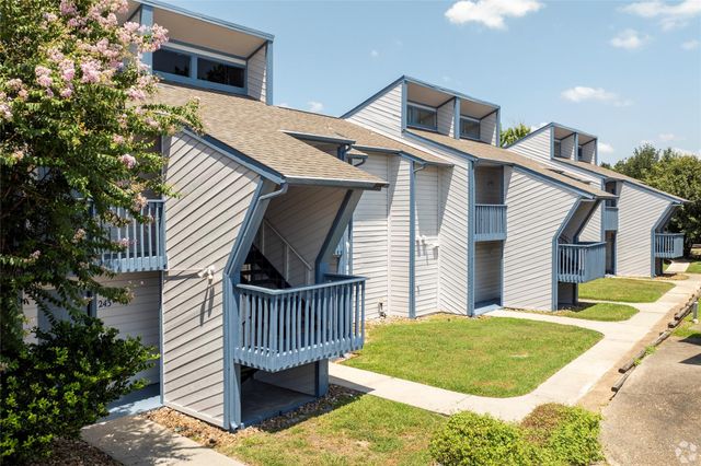 13151 Walden Road 222, Montgomery, TX 77356