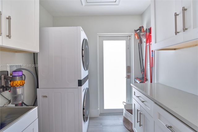 1601 SE 11th St, Fort Lauderdale, FL 33316