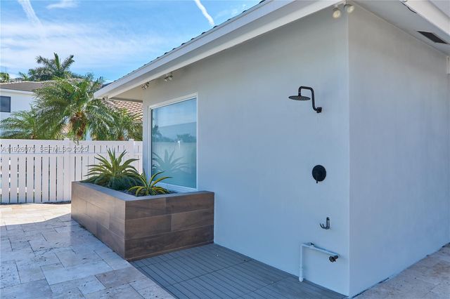 1601 SE 11th St, Fort Lauderdale, FL 33316