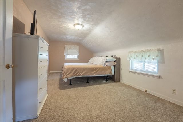 203 George St, Jeannette, PA 15644