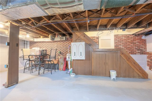 203 George St, Jeannette, PA 15644