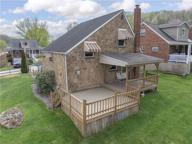 203 George St, Jeannette, PA 15644