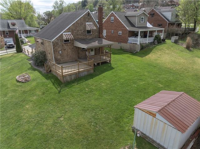 203 George St, Jeannette, PA 15644
