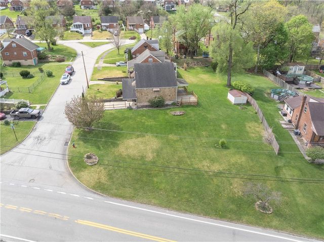 203 George St, Jeannette, PA 15644