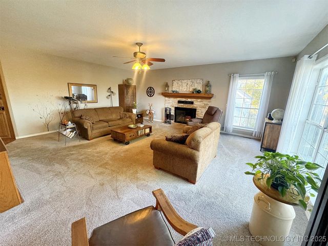 30998 S Molly Brown Road, Cookson, OK 74427