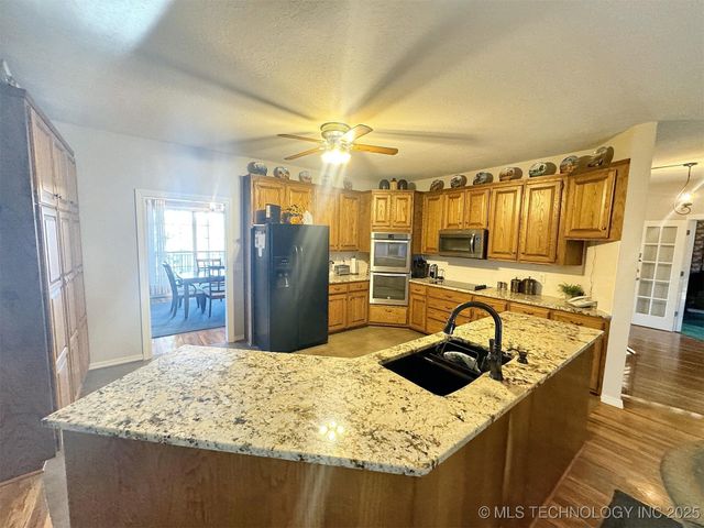 30998 S Molly Brown Road, Cookson, OK 74427