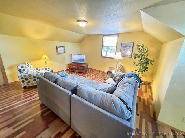 30998 S Molly Brown Road, Cookson, OK 74427