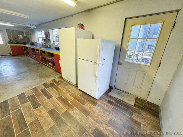 30998 S Molly Brown Road, Cookson, OK 74427