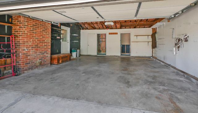 445 Kelsey Drive, Rossville, GA 30741