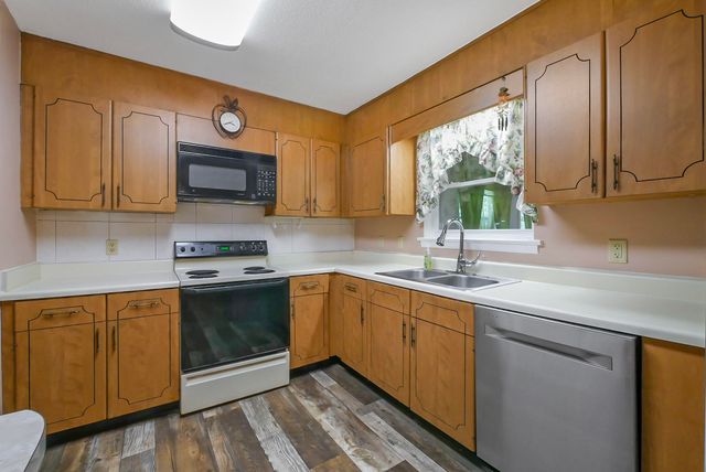 445 Kelsey Drive, Rossville, GA 30741