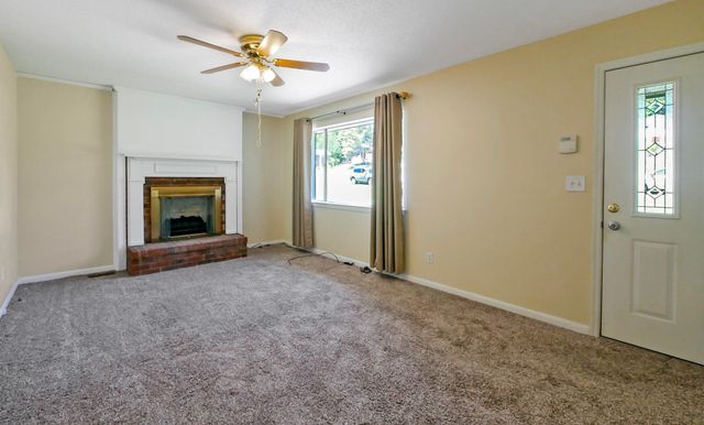445 Kelsey Drive, Rossville, GA 30741