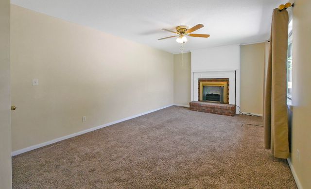 445 Kelsey Drive, Rossville, GA 30741