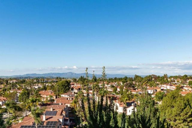 1244 Via Candelas, Oceanside, CA 92056