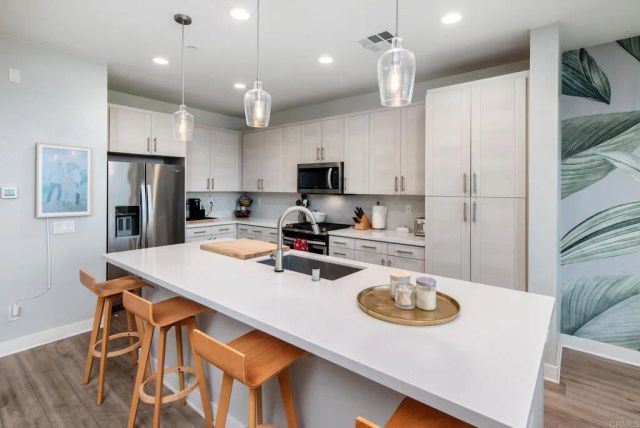 1244 Via Candelas, Oceanside, CA 92056