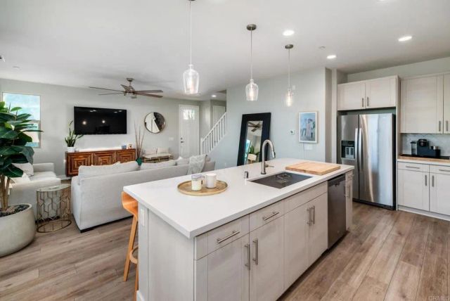 1244 Via Candelas, Oceanside, CA 92056