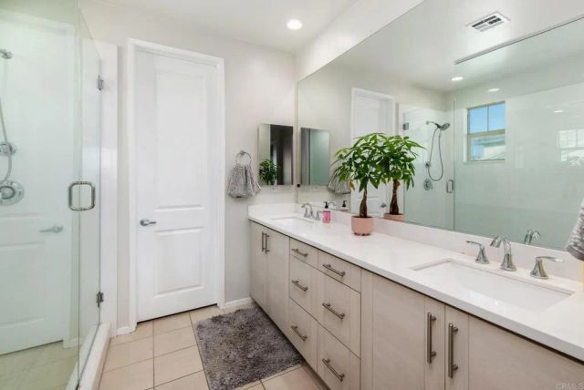 1244 Via Candelas, Oceanside, CA 92056