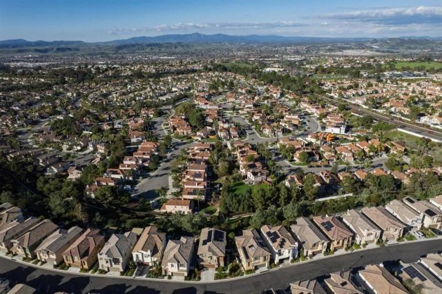 1244 Via Candelas, Oceanside, CA 92056