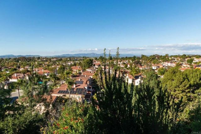 1244 Via Candelas, Oceanside, CA 92056