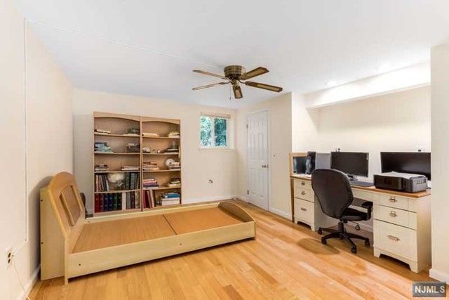 127 Old Tappan Road, Old Tappan, NJ 07675