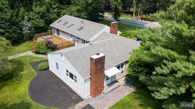 127 Old Tappan Road, Old Tappan, NJ 07675
