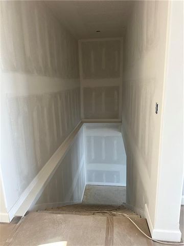 406 Glenn Court, Baldwin City, KS 66006