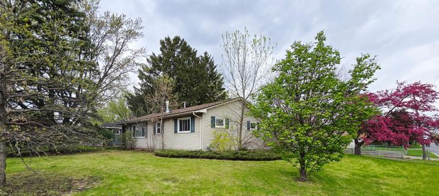 2013 Jade Lane, Eagan, MN 55122