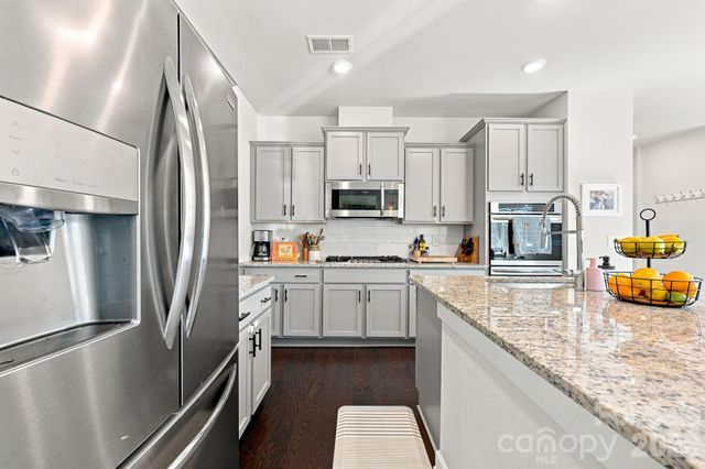 445 Hudson Place, Davidson, NC 28036