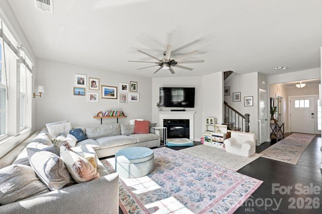 445 Hudson Place, Davidson, NC 28036