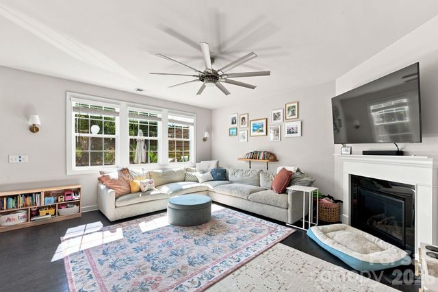445 Hudson Place, Davidson, NC 28036