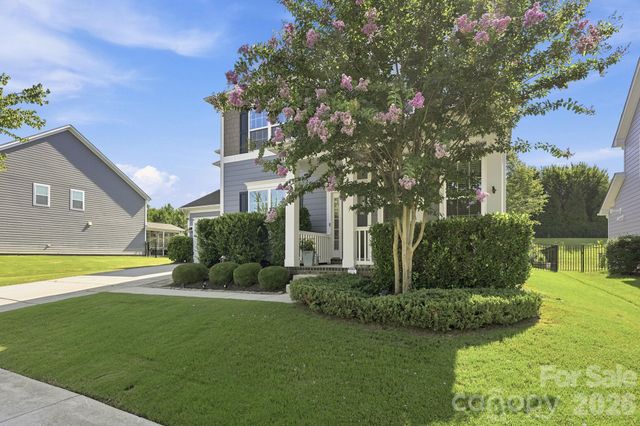 445 Hudson Place, Davidson, NC 28036