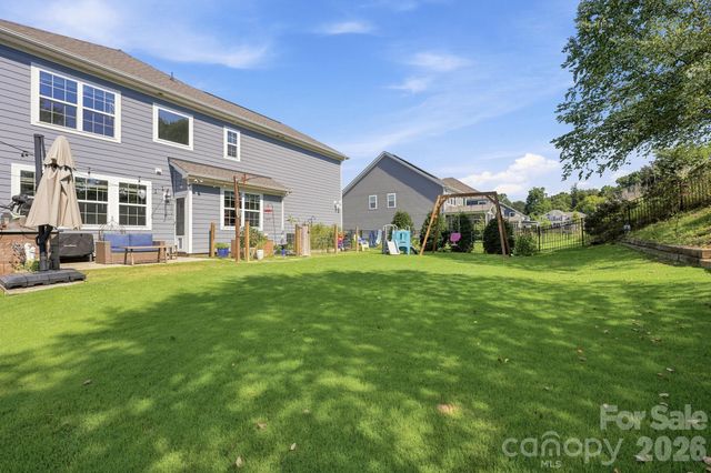 445 Hudson Place, Davidson, NC 28036