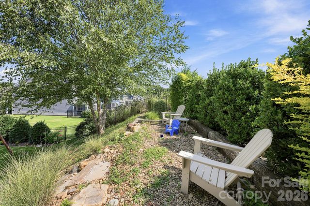 445 Hudson Place, Davidson, NC 28036