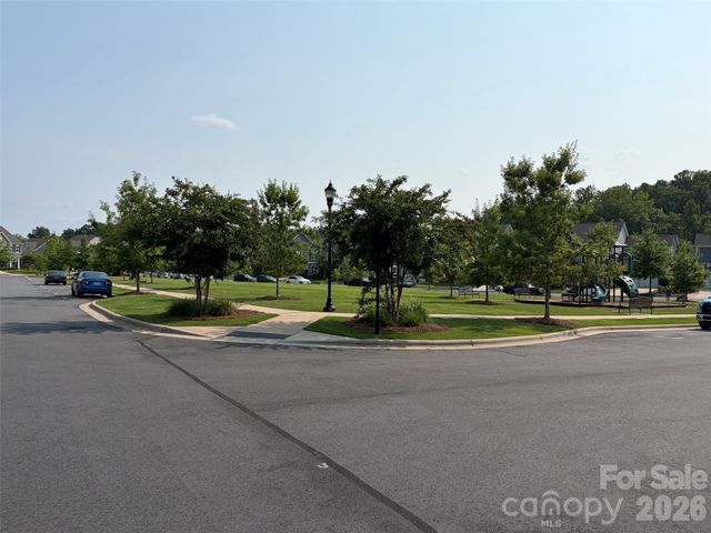 445 Hudson Place, Davidson, NC 28036