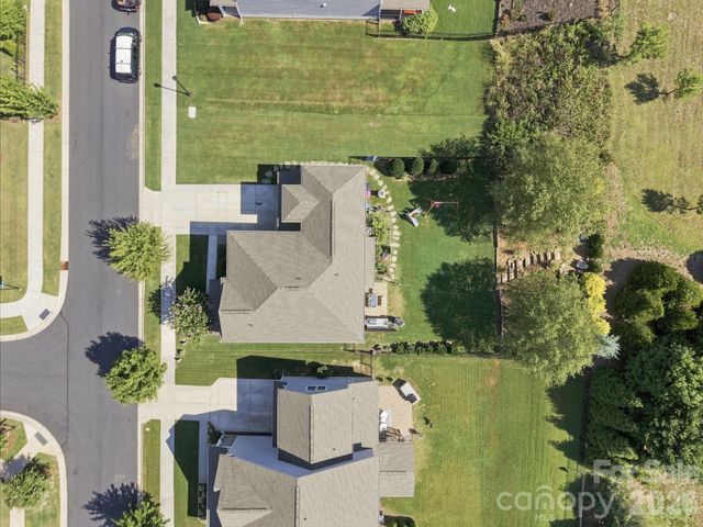445 Hudson Place, Davidson, NC 28036