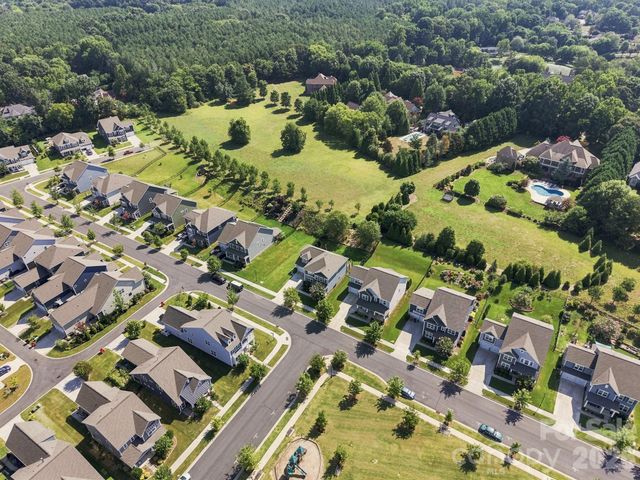 445 Hudson Place, Davidson, NC 28036