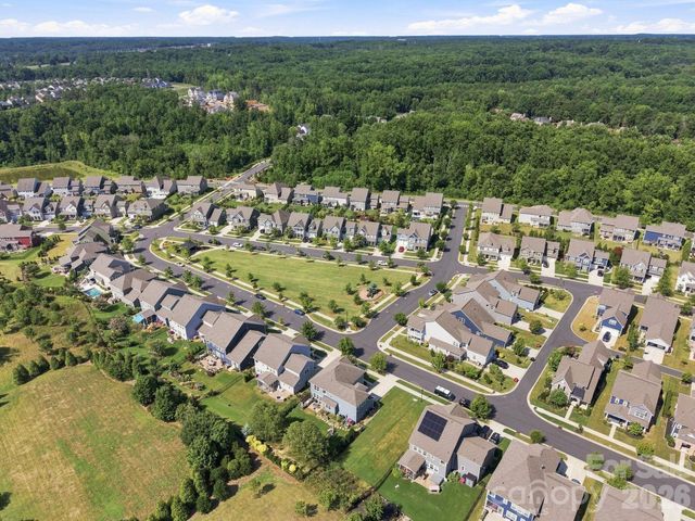 445 Hudson Place, Davidson, NC 28036