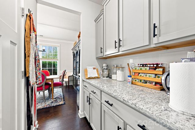 445 Hudson Place, Davidson, NC 28036