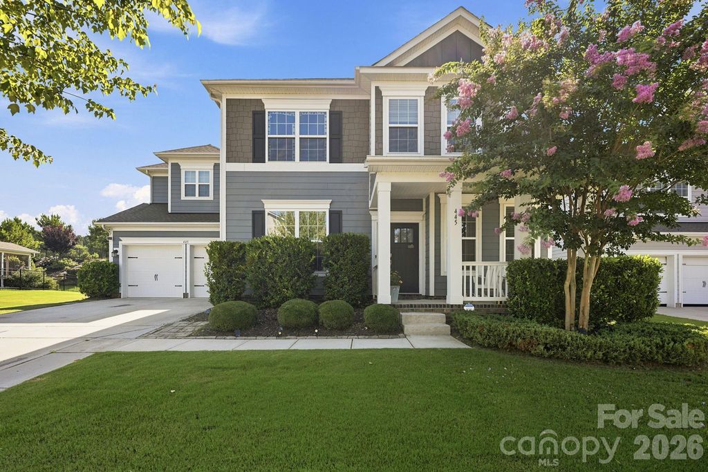 445 Hudson Place, Davidson, NC 28036