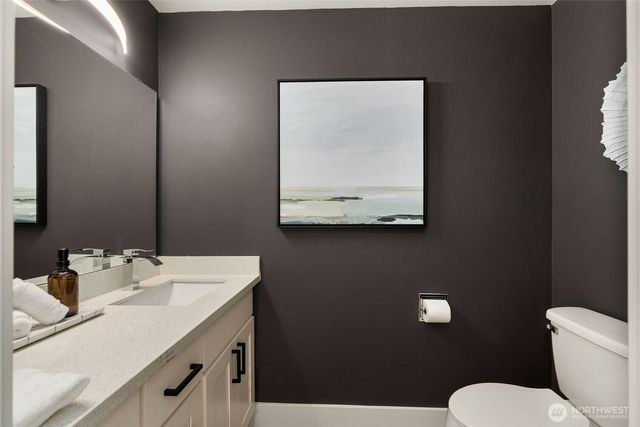 3708 20th Avenue SW, Seattle, WA 98106