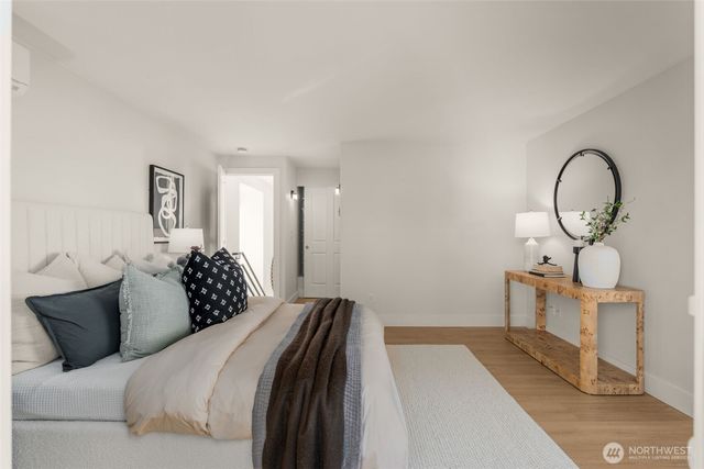 3708 20th Avenue SW, Seattle, WA 98106