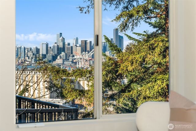 3708 20th Avenue SW, Seattle, WA 98106