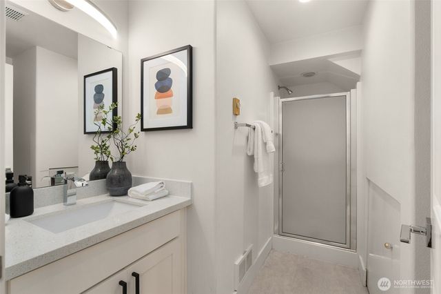 3708 20th Avenue SW, Seattle, WA 98106