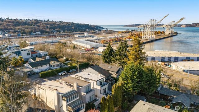 3708 20th Avenue SW, Seattle, WA 98106