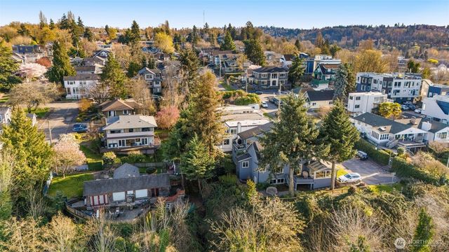 3708 20th Avenue SW, Seattle, WA 98106