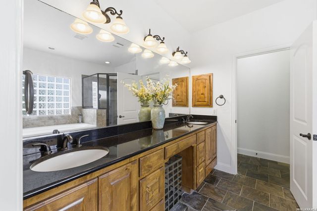 248 Leather Leaf, Boerne, TX 78006