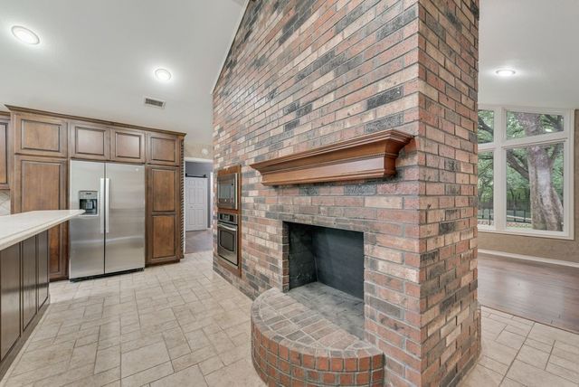 4500 Hacienda Drive, Arlington, TX 76017