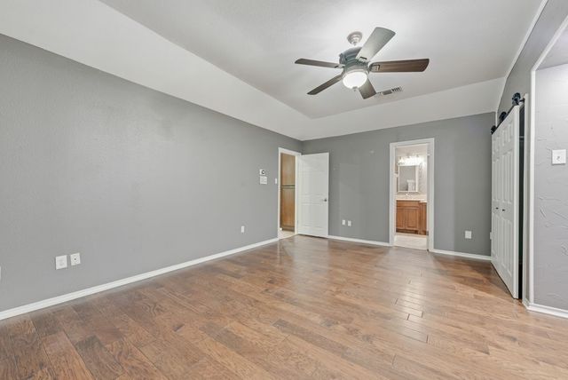 4500 Hacienda Drive, Arlington, TX 76017