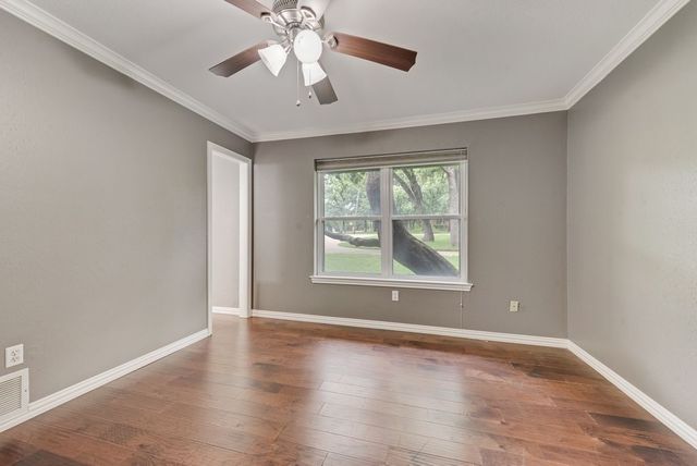 4500 Hacienda Drive, Arlington, TX 76017