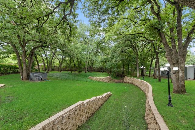 4500 Hacienda Drive, Arlington, TX 76017
