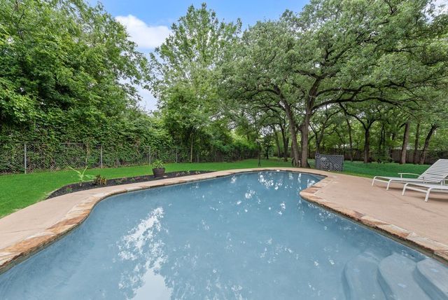 4500 Hacienda Drive, Arlington, TX 76017